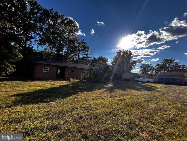 Building Photo - 985 Tasker Rd