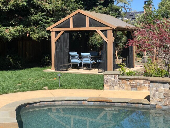 Building Photo - 125 Timberline Ct