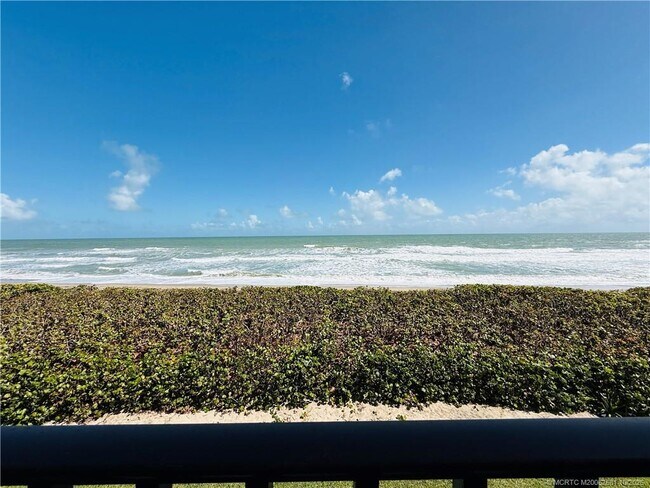 Building Photo - 7440 S Ocean Dr