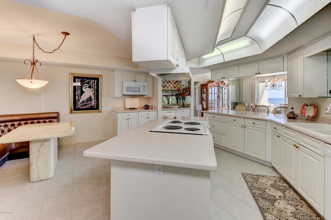 Building Photo - 3333 S Atlantic Ave