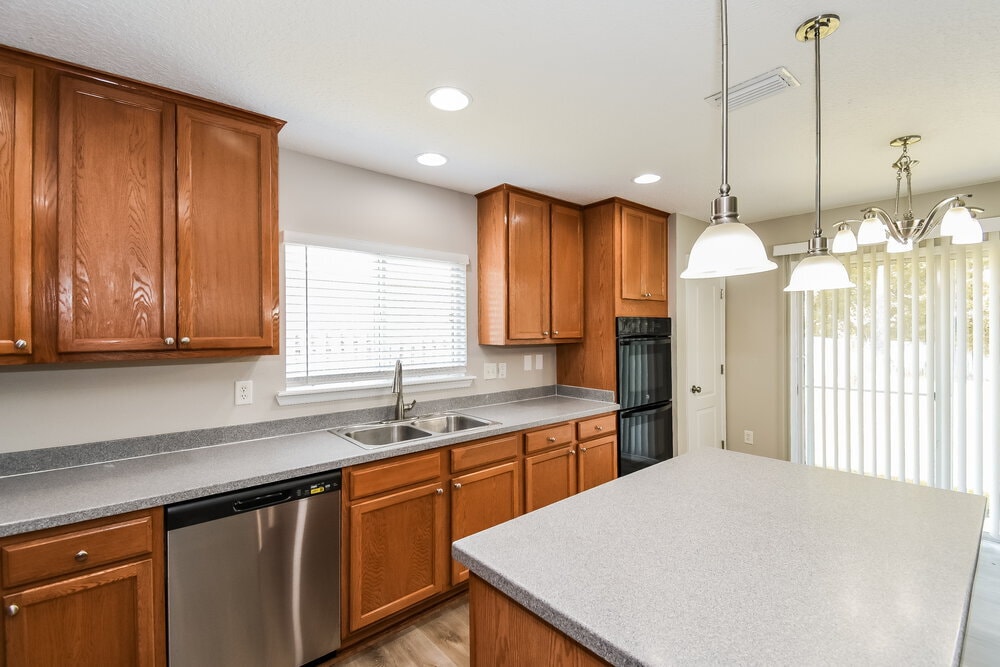 Building Photo - 76309 Deerwood Dr