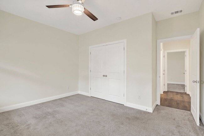 Building Photo - Waterways