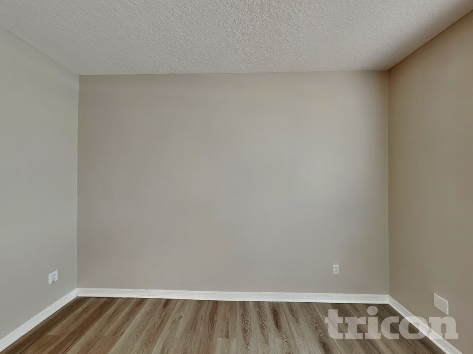 Building Photo - 4312 Hidden Meadow Dr