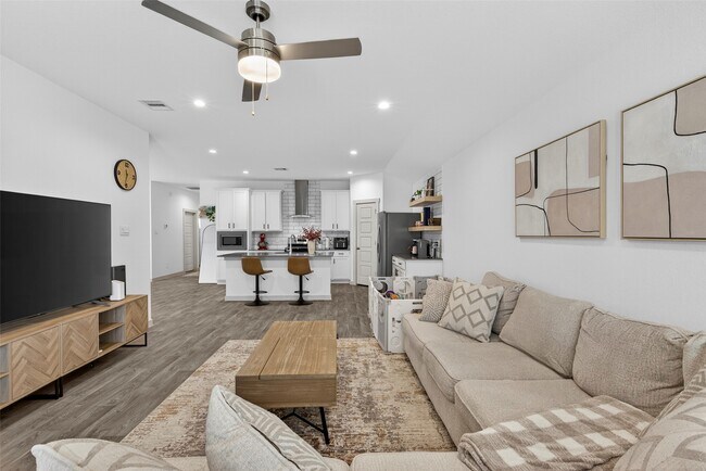 Building Photo - 12812 Tokenhouse Ln