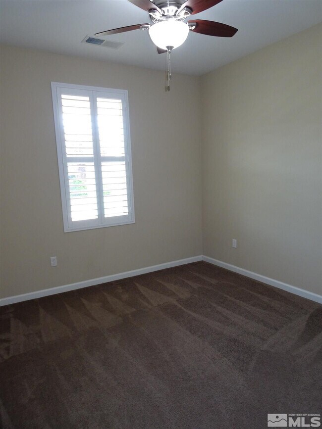 Building Photo - 494 Merganser Ln