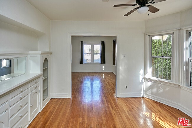 Building Photo - 1253 Keniston Ave