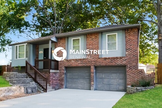 Building Photo - 3 Bedroom Pet-Friendly Home in BLUE SPRINGS, MO with Main Street Renewal