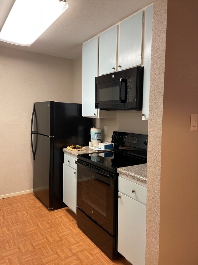 Building Photo - 7950 N Stadium Dr