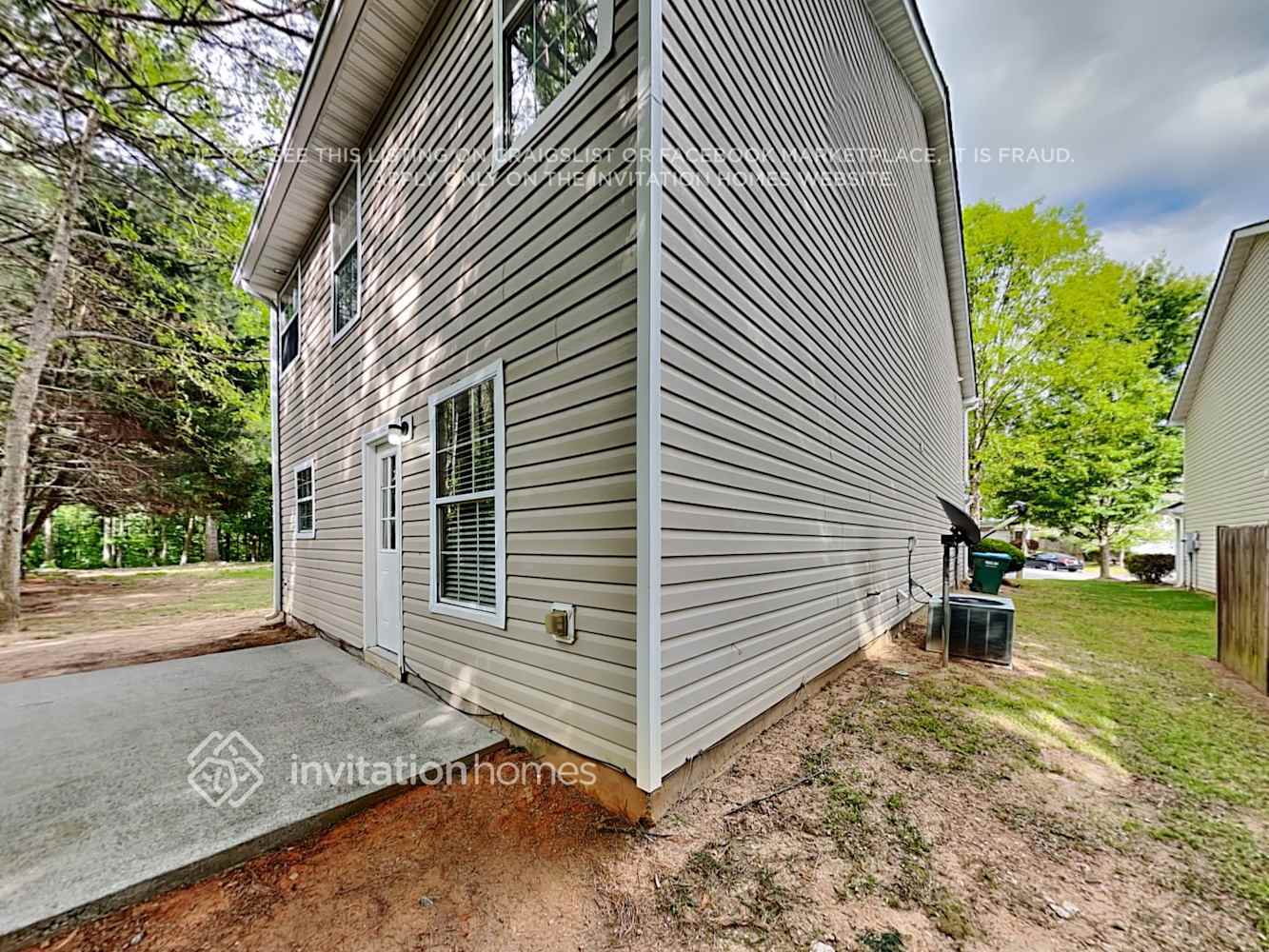 Building Photo - 135 Hidden Creek Dr