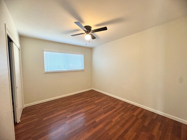 Building Photo - Available NOW - 3 Bed Home Near Bidwell Park
