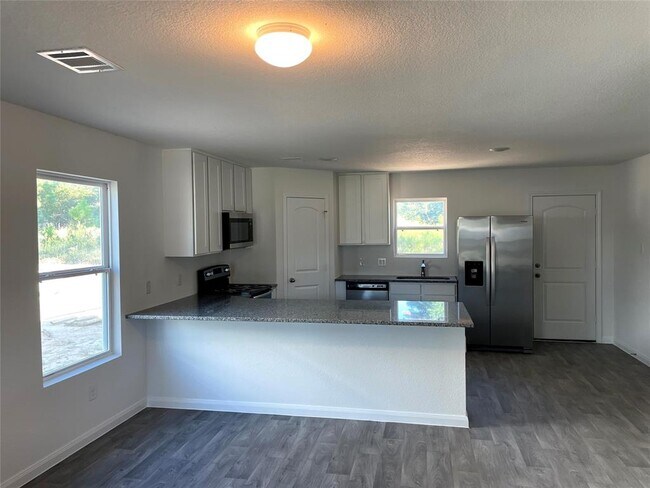 Building Photo - 12962 Sorrento Bay Dr