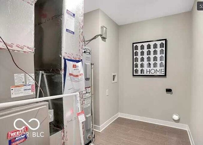 Building Photo - 11387 Plough St