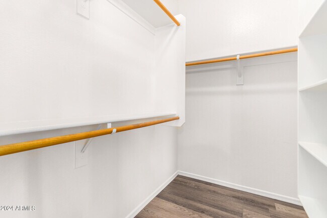 Building Photo - 14634 W Ventura St