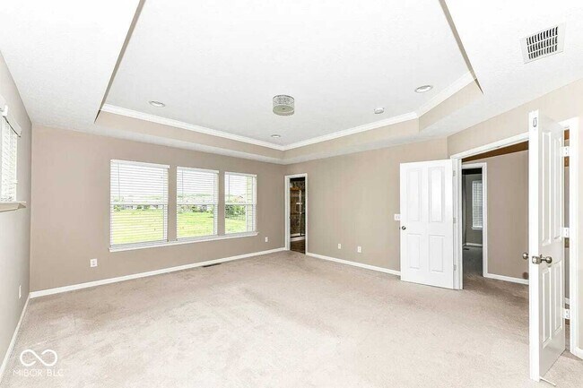 Building Photo - 14080 Knightstown Dr W