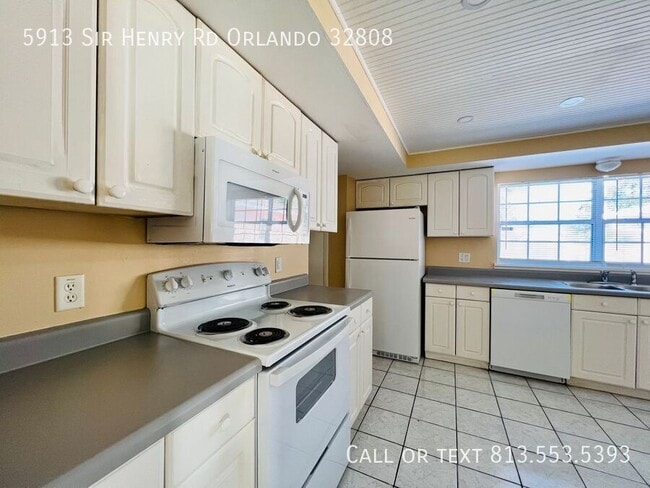 Building Photo - 5913 Sir Henry Rd