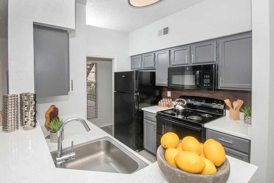 Building Photo - Blair at Bitters