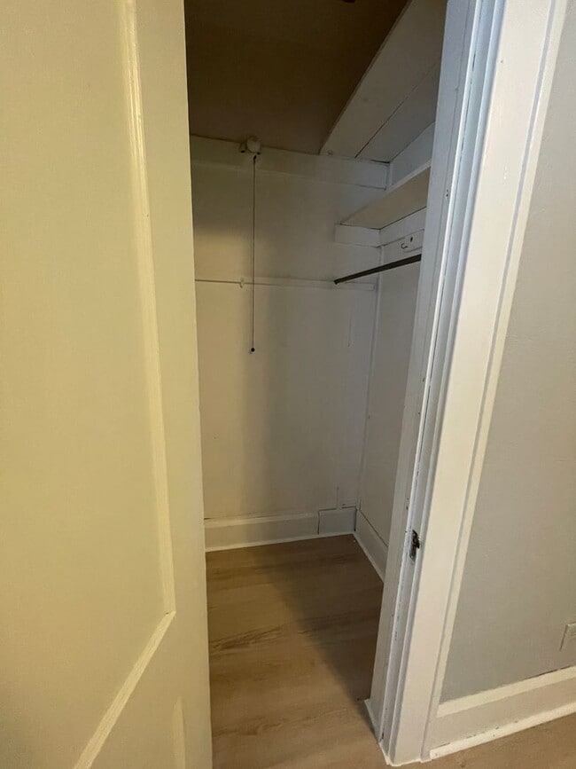 Building Photo - ? Newly Remodeled 2-Bedroom Apartment! ?