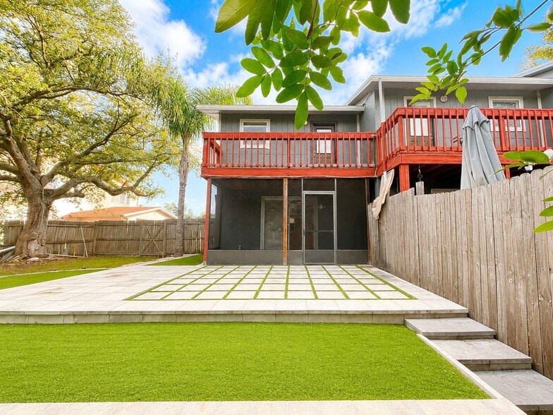 Building Photo - 1713 Azalea Ct