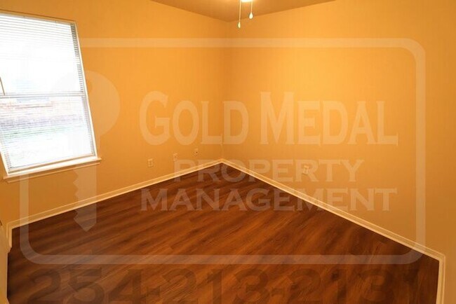 Building Photo - 1720 Aztec Trce