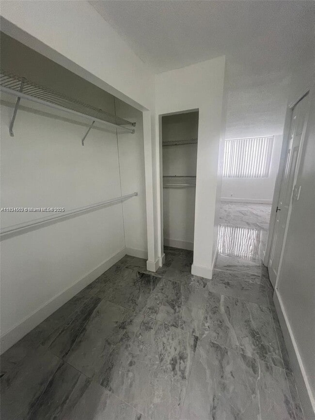 Building Photo - 406 NW 68th Ave