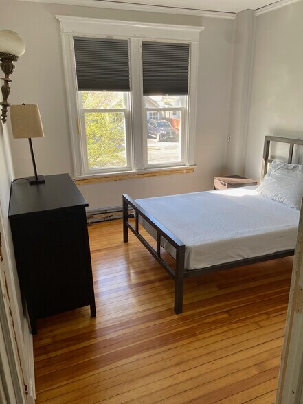Building Photo - 675 Hudson Ave