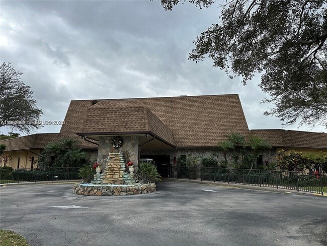 Building Photo - 200 Ashbury Rd