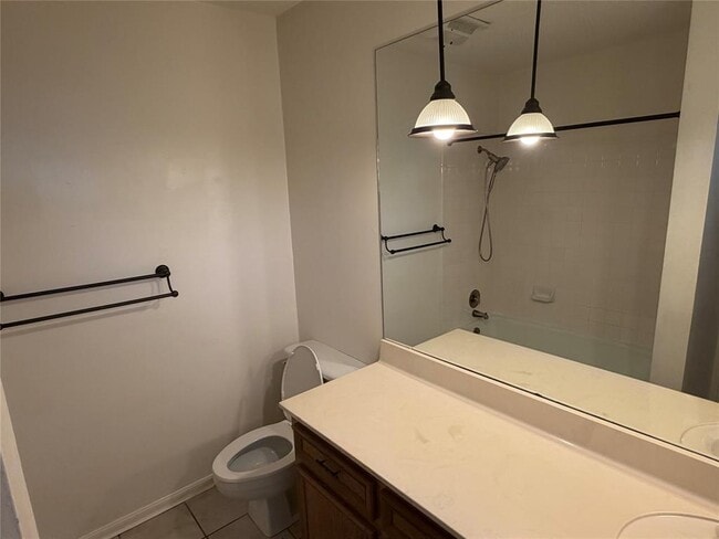 Building Photo - 9518 Topridge Dr