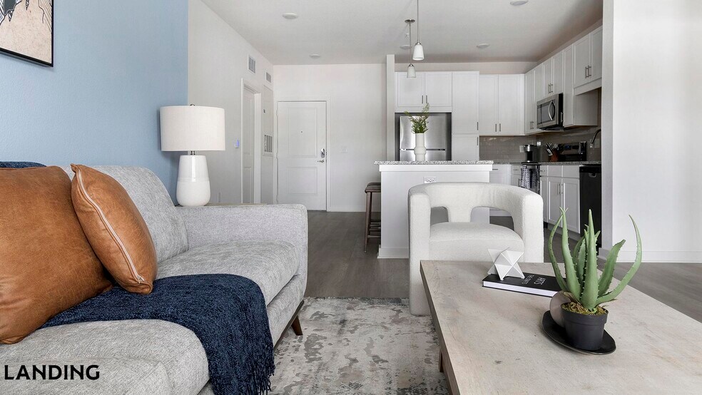 Building Photo - 12525 Tibbets Ln