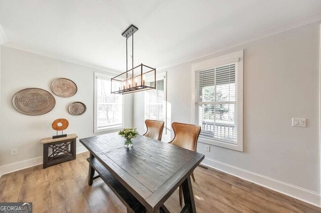 Building Photo - 320 Oak Arms Wy