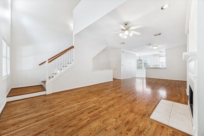 Building Photo - 1626 Genesee St