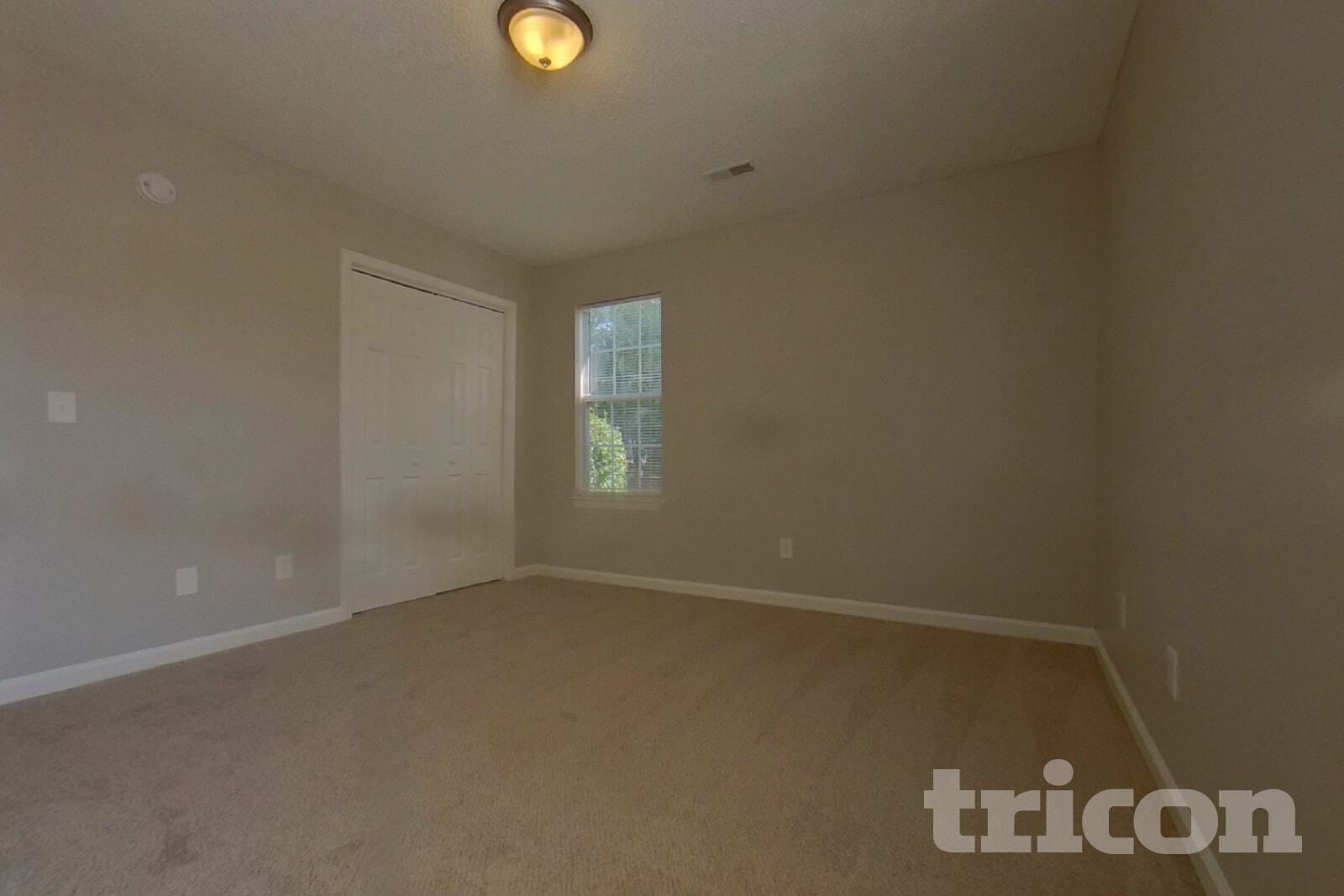 Building Photo - 13 Walnut Grove Way