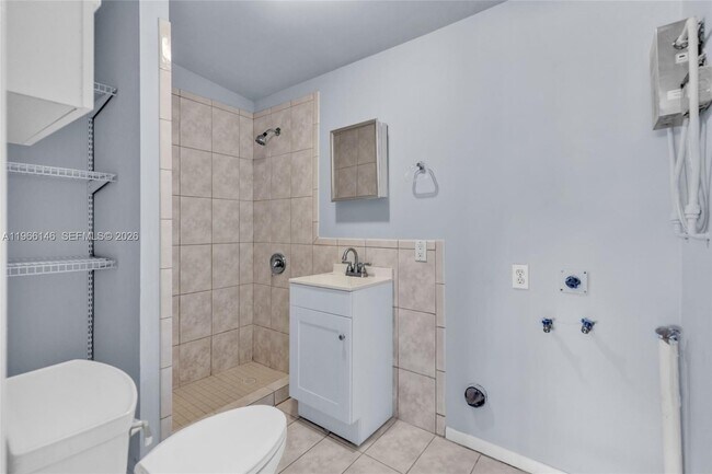 Building Photo - 392 Payne Dr