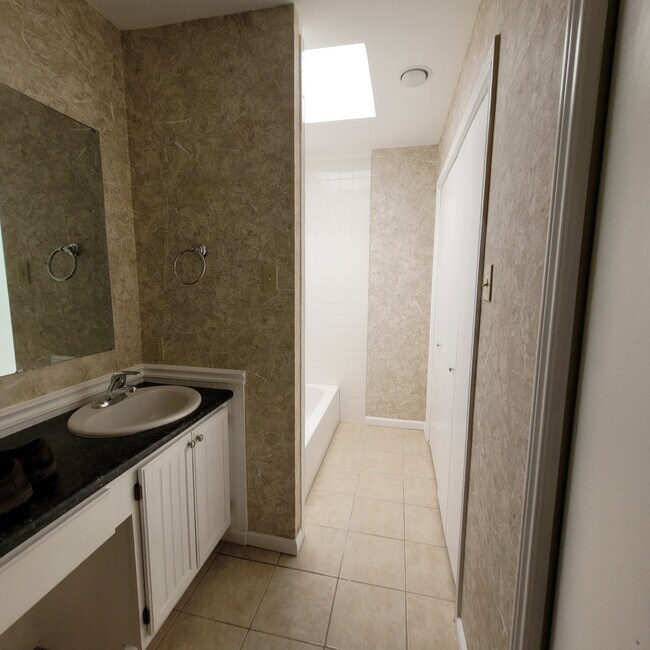 Building Photo - 3425 74th St