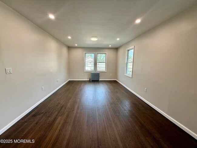 Building Photo - 163 Ridge Ave