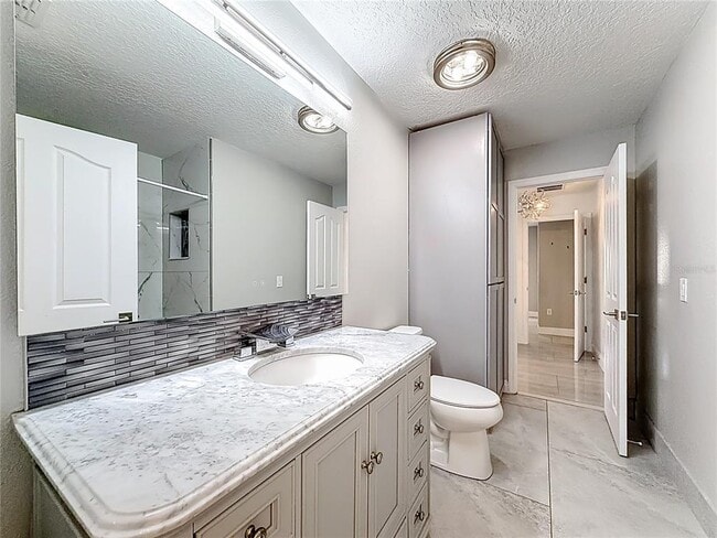 Building Photo - 12844 Oulton Cir