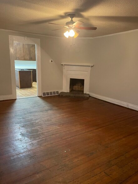 Building Photo - 1143 Olympia Ave
