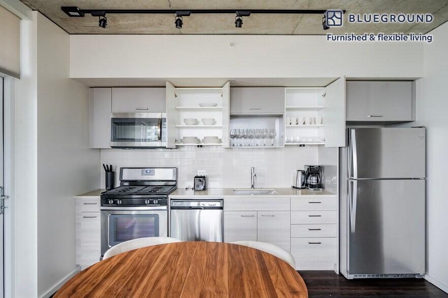 Building Photo - 1823 Minor Ave