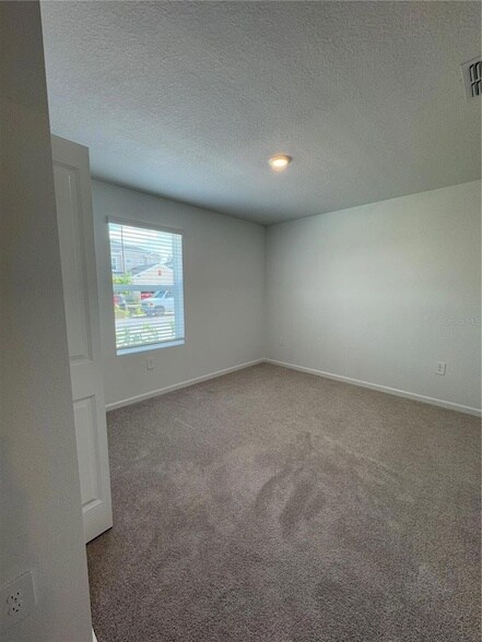 Building Photo - 4612 SW 83rd Lp