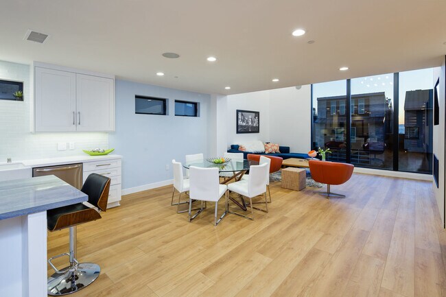 Building Photo - 3920 O-Fully Furnished | Hollywood Beach |...