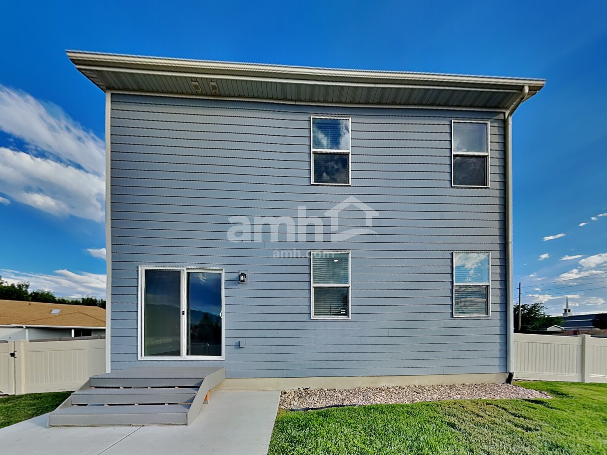 Building Photo - 824 Grover Ct