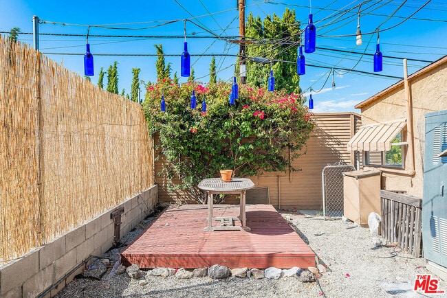 Building Photo - 2339 1/2 Norwalk Ave