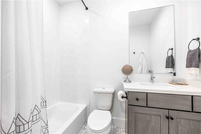 Building Photo - 2730 Dolce Oaks Dr