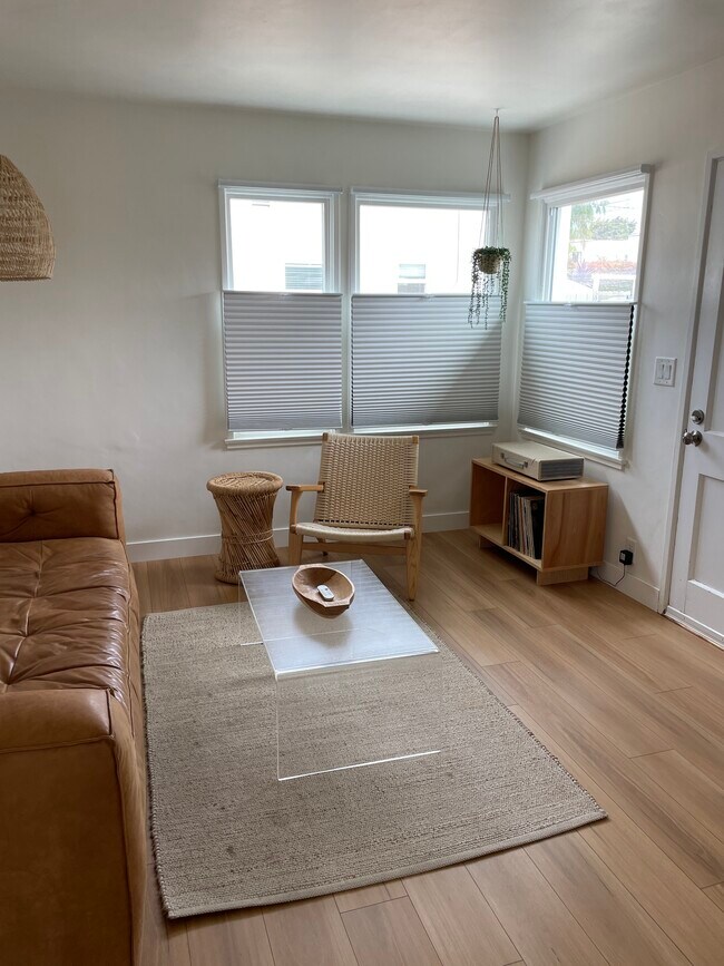 Building Photo - 521 Arcade Dr