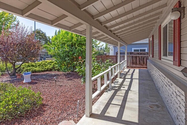 Building Photo - Terrific Sunnyvale Home