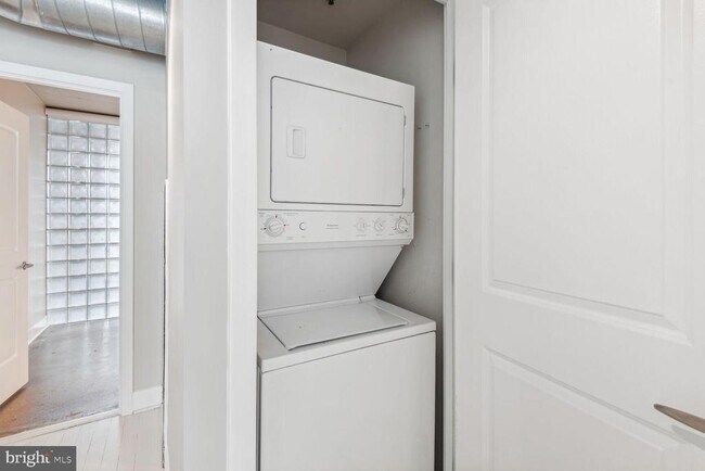 Building Photo - 2125 14th St NW