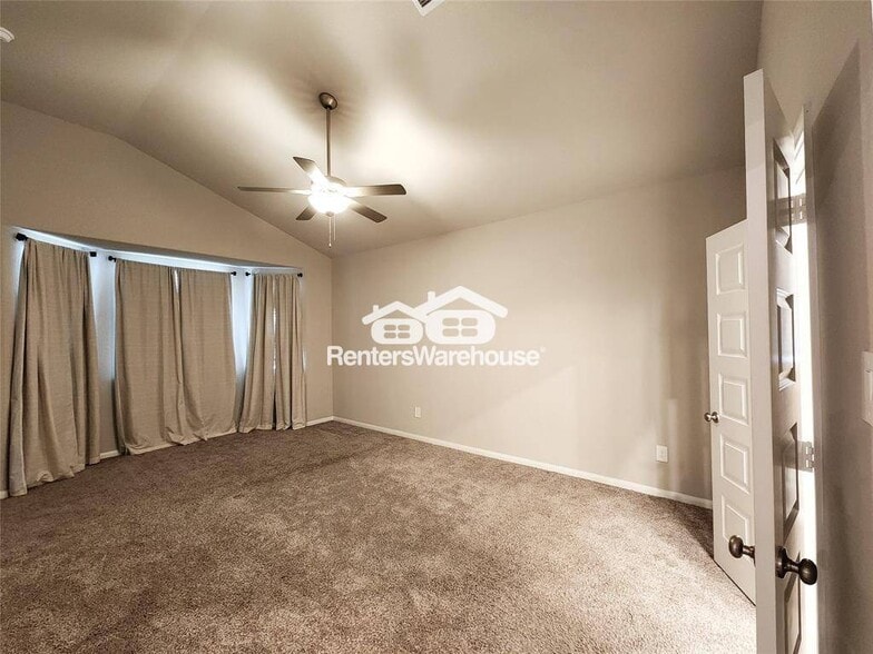 Building Photo - 10714 Clfs Vw Dr