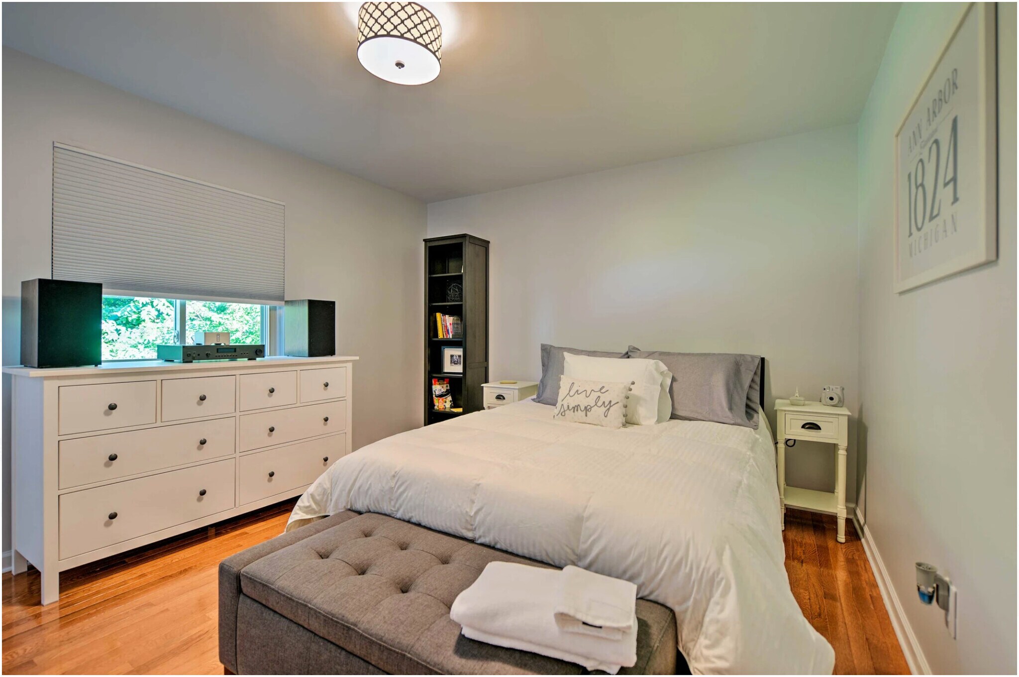 Building Photo - 1385 Northbrook Dr