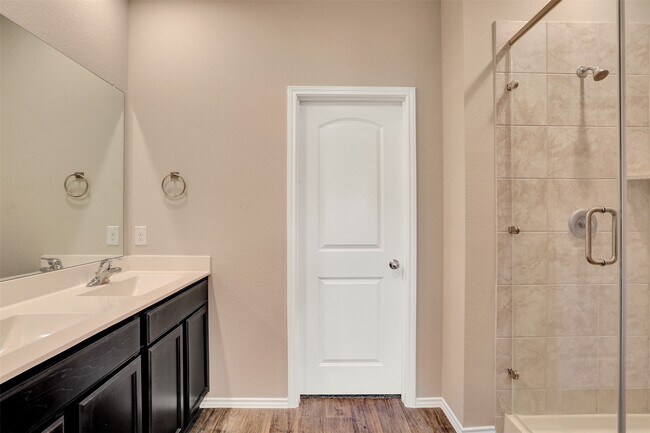 Building Photo - 13845 Rock Island Trl