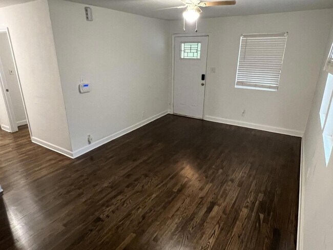 Building Photo - 222 Weston Rd