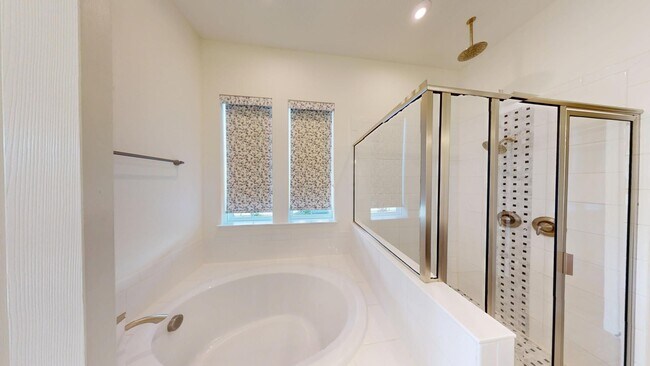 Building Photo - 4BR/ 4.5BA Beautiful Home In Eagles Landing  **$1000 OFF First Full Month**